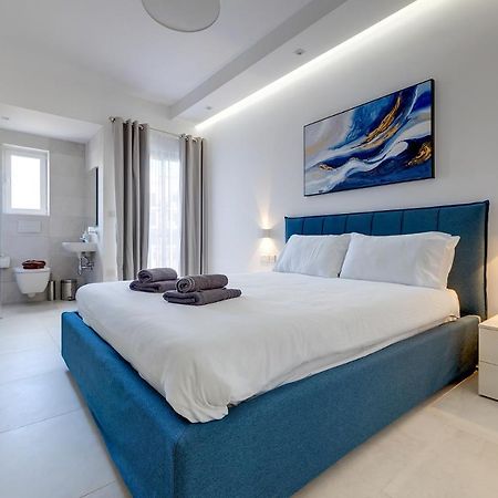 Luxe Apartment With Valletta And Harbour Views Sliema Exterior foto