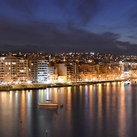 Luxe Apartment With Valletta And Harbour Views Sliema Exterior foto