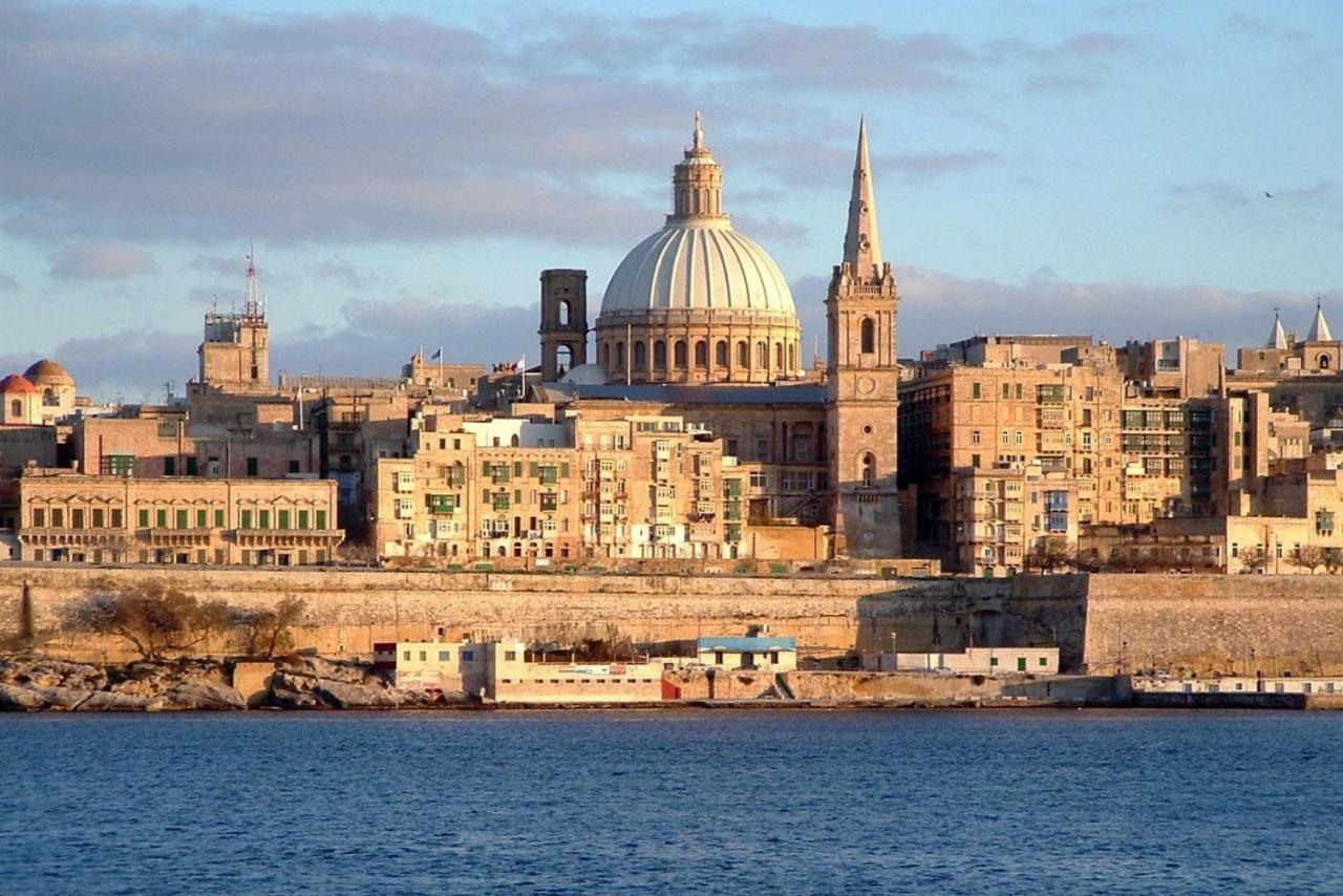 Luxe Apartment With Valletta And Harbour Views Sliema Exterior foto
