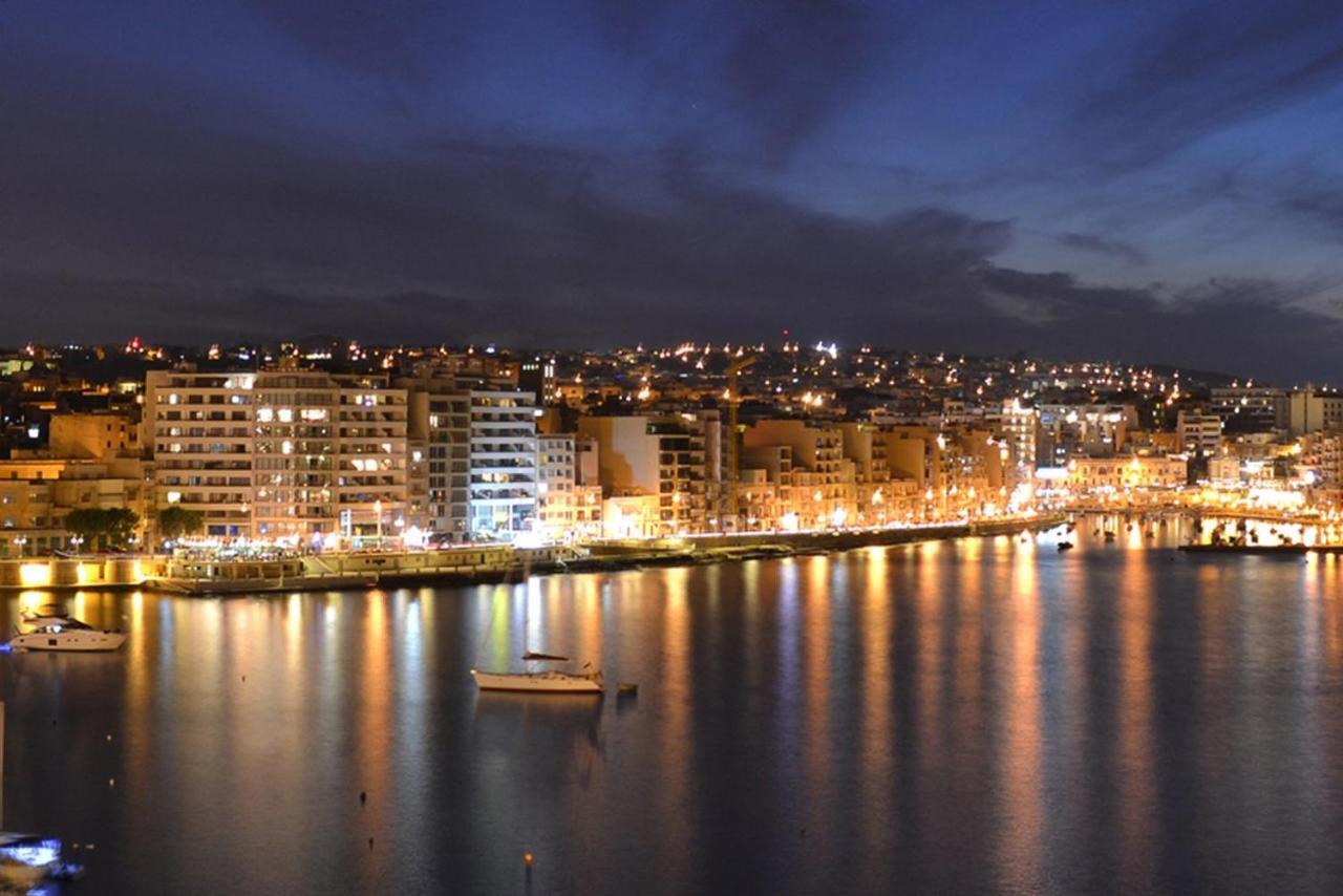 Luxe Apartment With Valletta And Harbour Views Sliema Exterior foto